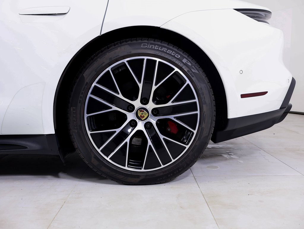 Certified 2024 Porsche Taycan GTS image 26