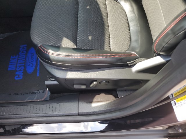 Used 2023 Ford Escape ST-Line w/ Tech Pack #1 AWD/4WD image 19