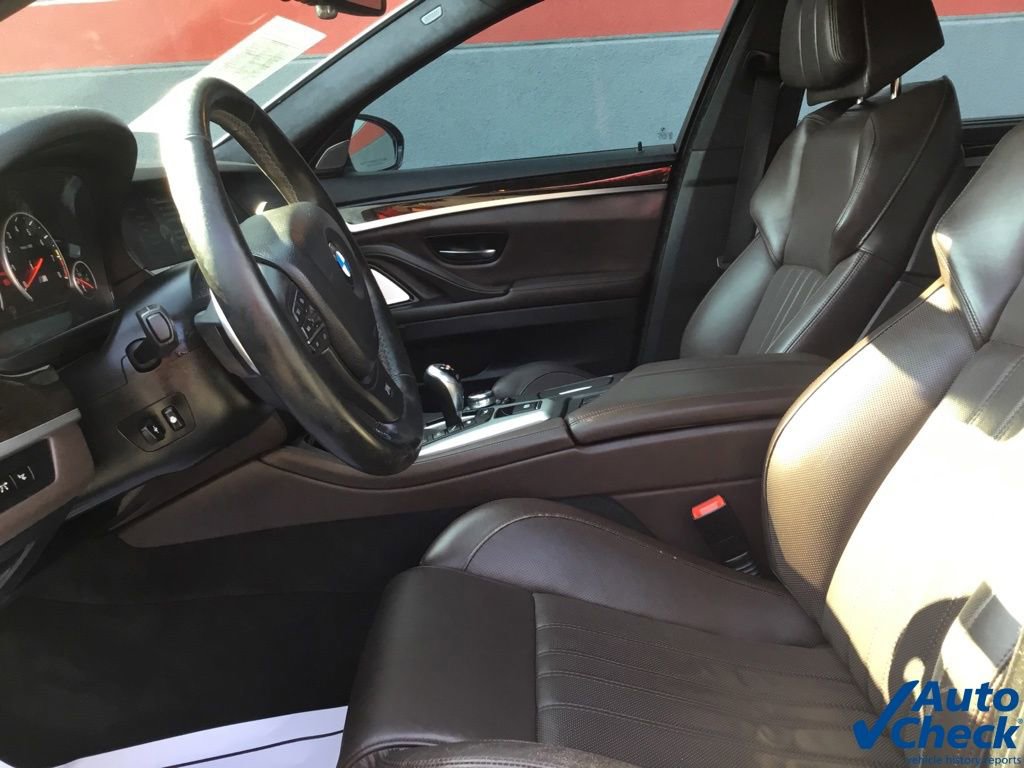 Used 2013 BMW M5 RWD image 20