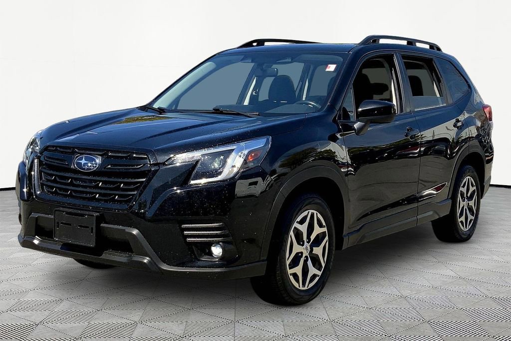 Used 2024 Subaru Forester Premium AWD/4WD image 3