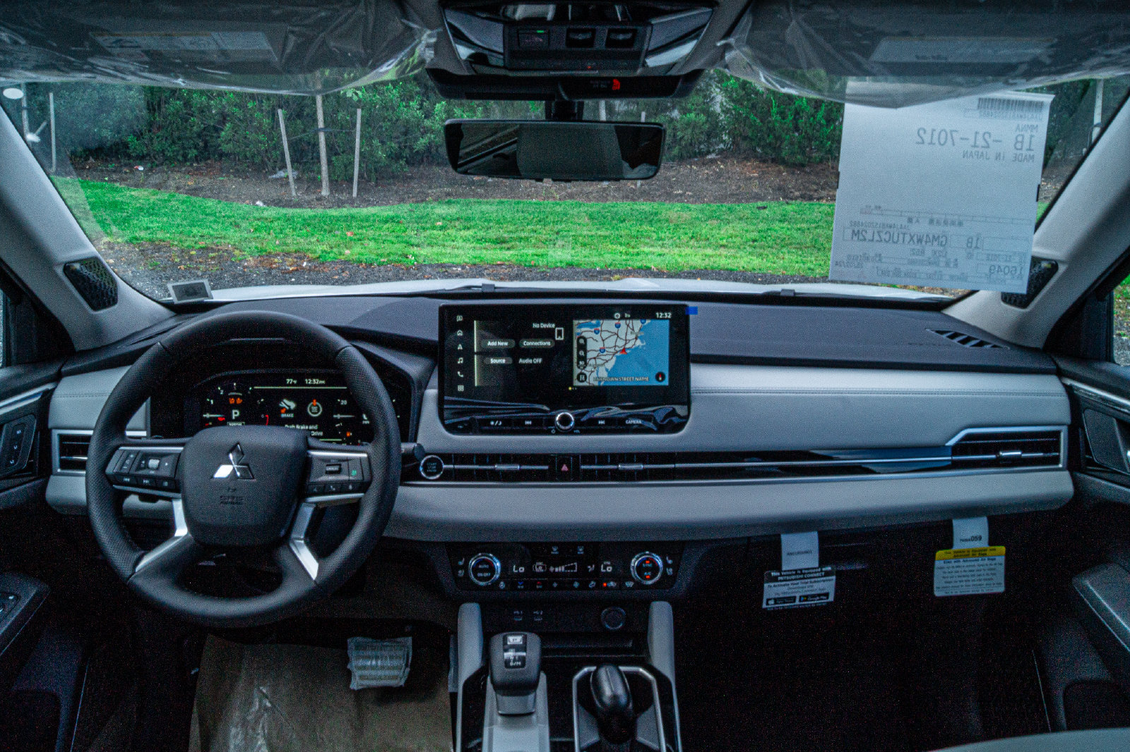 New 2025 Mitsubishi Outlander AWD image 18