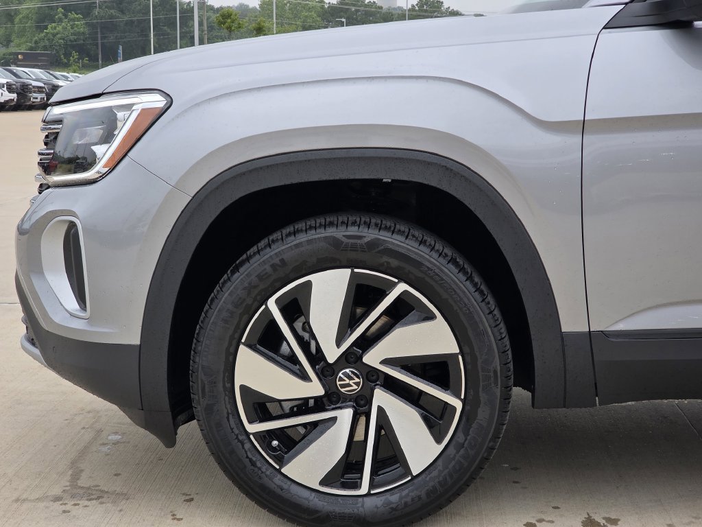 New 2026 Volkswagen Atlas SE FWD image 6