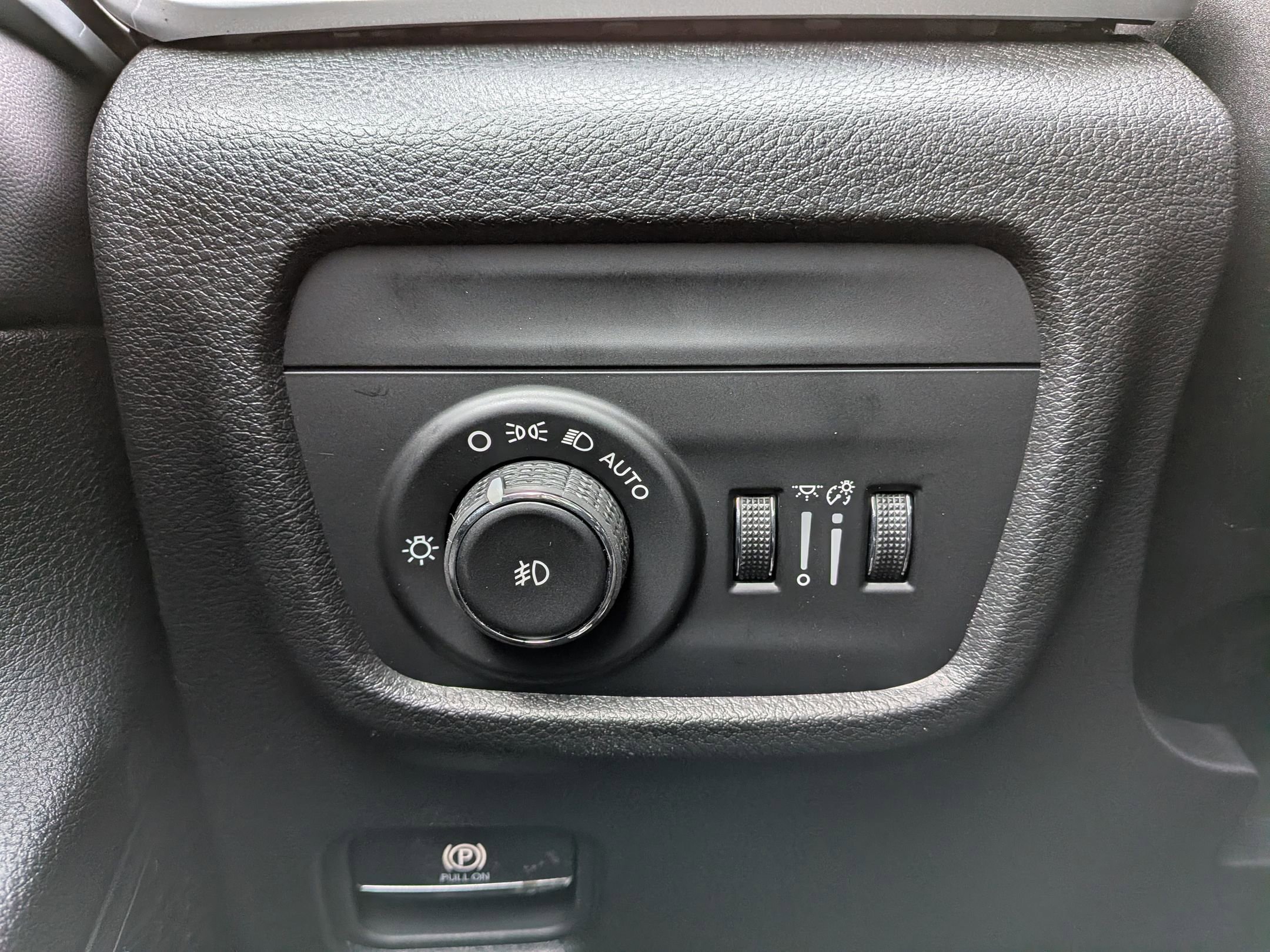 New 2025 Jeep Grand Cherokee L Limited w/ Trailer Tow Package image 22