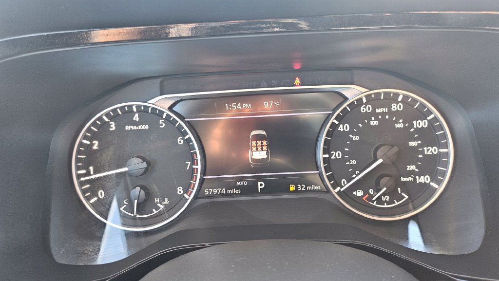 Used 2023 Nissan Pathfinder SV AWD/4WD image 29