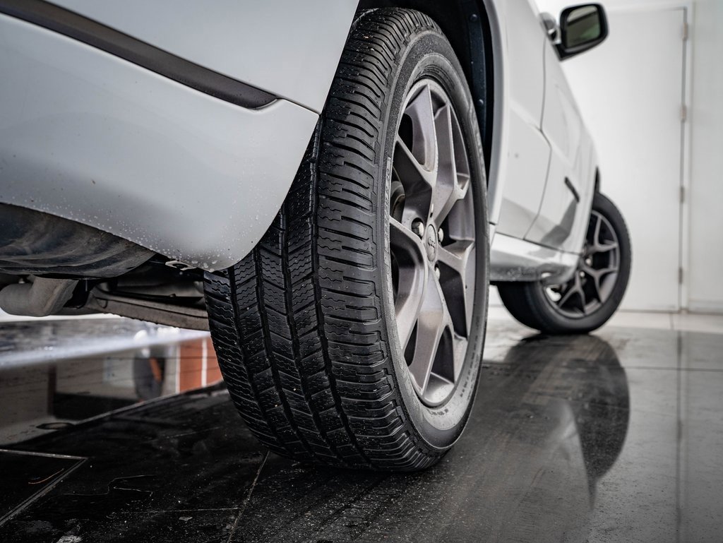 Used 2020 Jeep Grand Cherokee Limited X image 40