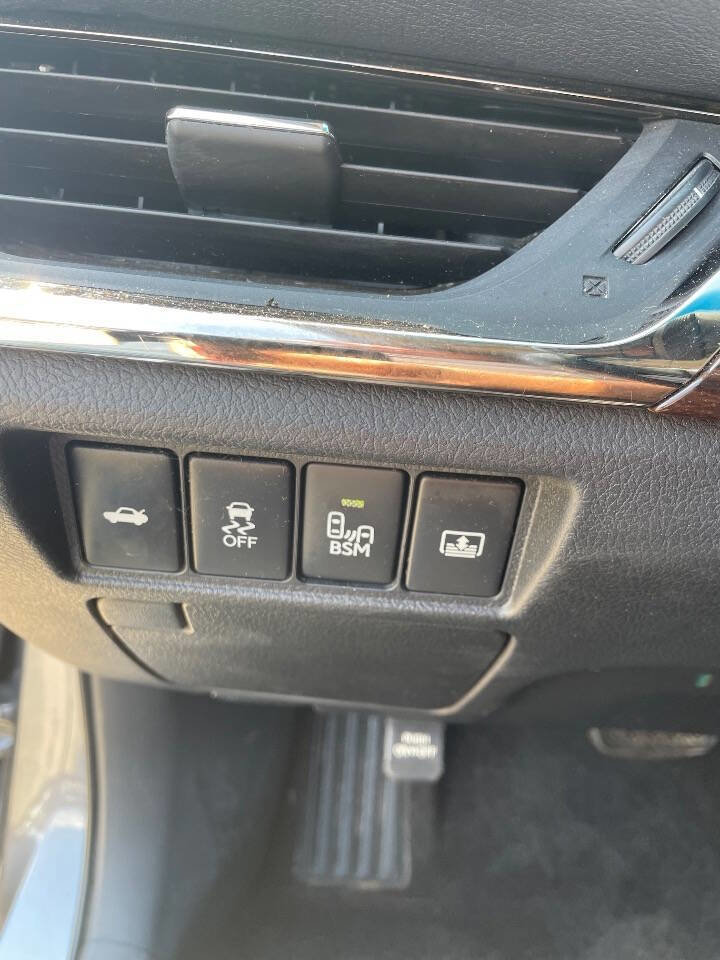 Used 2013 Toyota Avalon Limited image 13