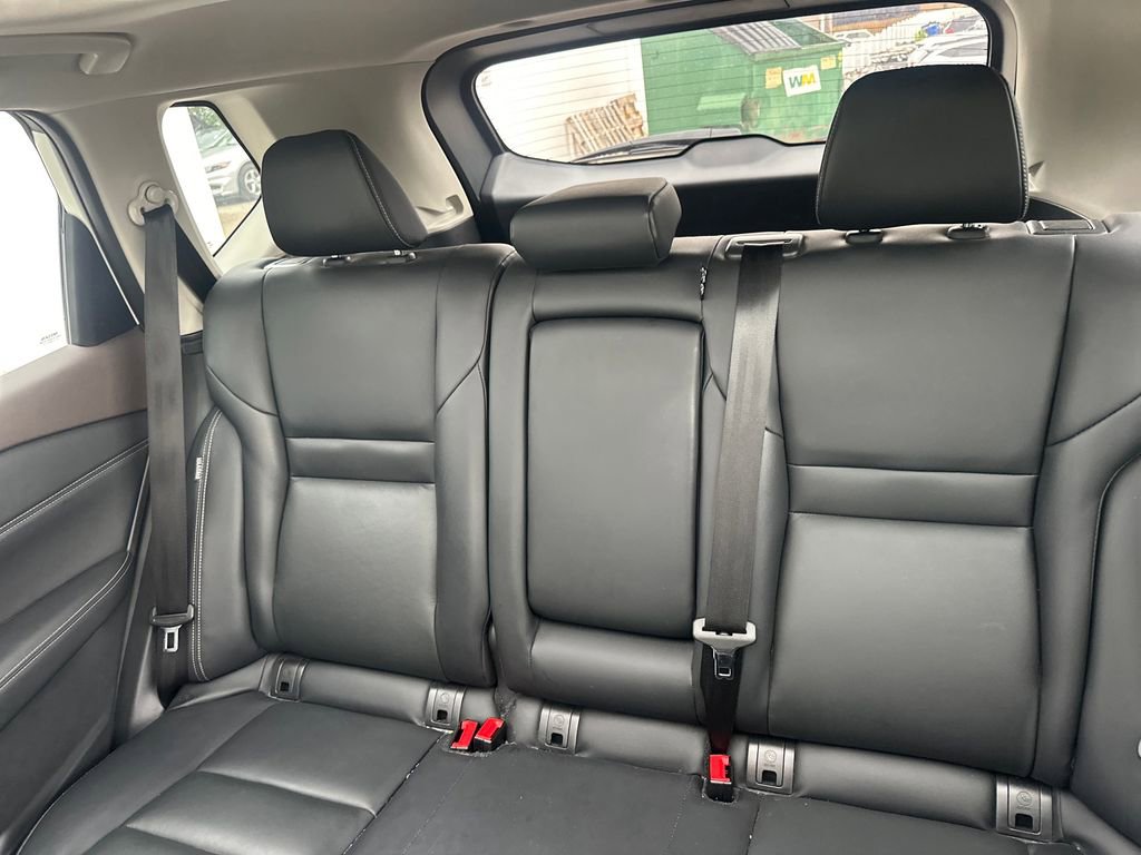 Used 2023 Nissan Rogue SL FWD image 44