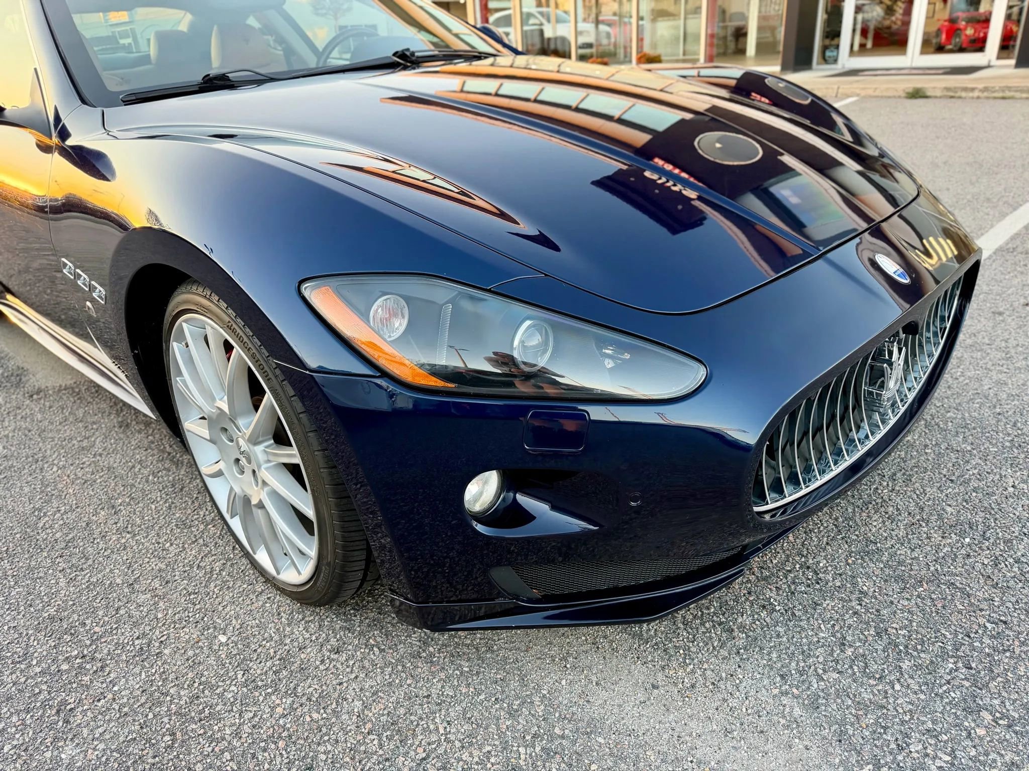 Used 2012 Maserati GranTurismo S image 9