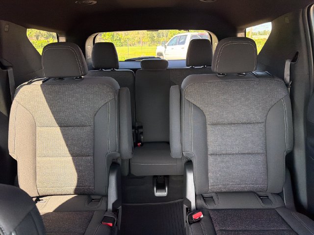 New 2027 Chevrolet Traverse LT w/ Midnight/Sport Edition FWD image 23