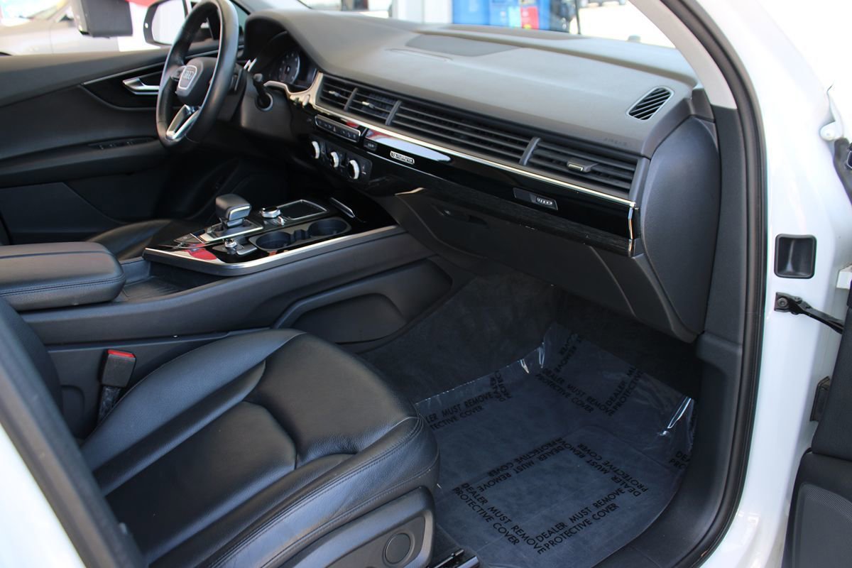 Used 2019 Audi Q7 3.0T Premium w/ Convenience Package AWD/4WD image 34