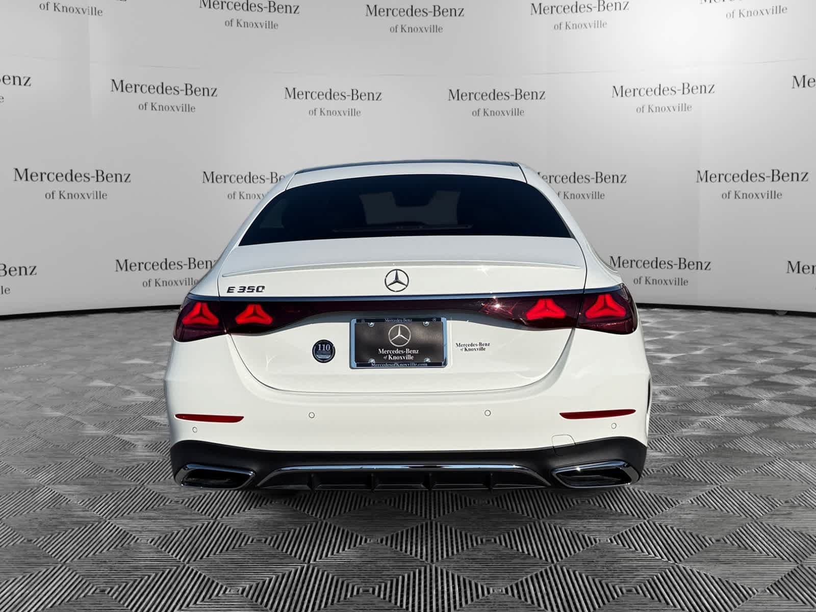 Used 2025 Mercedes-Benz E 350 Sedan image 4