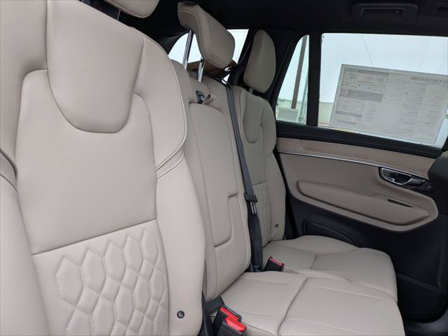 New 2026 Volvo XC90 T8 Plus w/ Protection Package AWD/4WD image 13