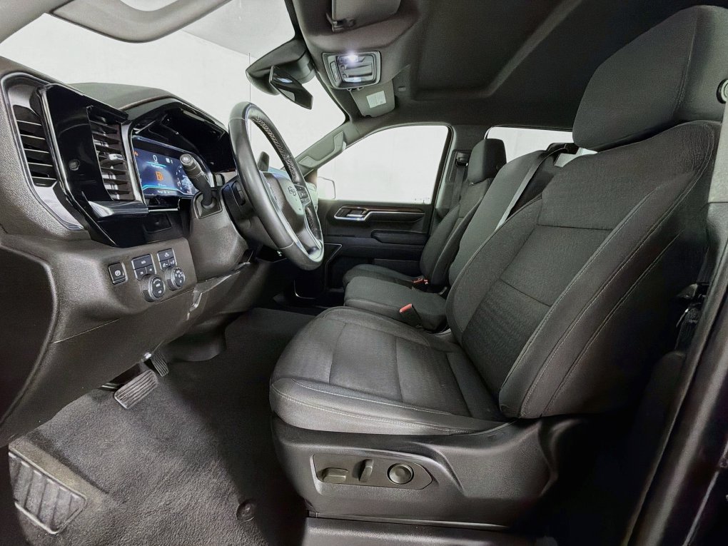 Used 2023 Chevrolet Silverado 1500 RST AWD/4WD image 12