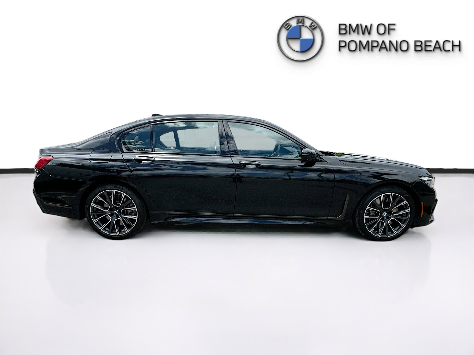 Used 2020 BMW 750i xDrive w/ Executive Package AWD/4WD image 8