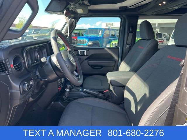 Used 2024 Jeep Wrangler Rubicon w/ Convenience Group AWD/4WD image 12