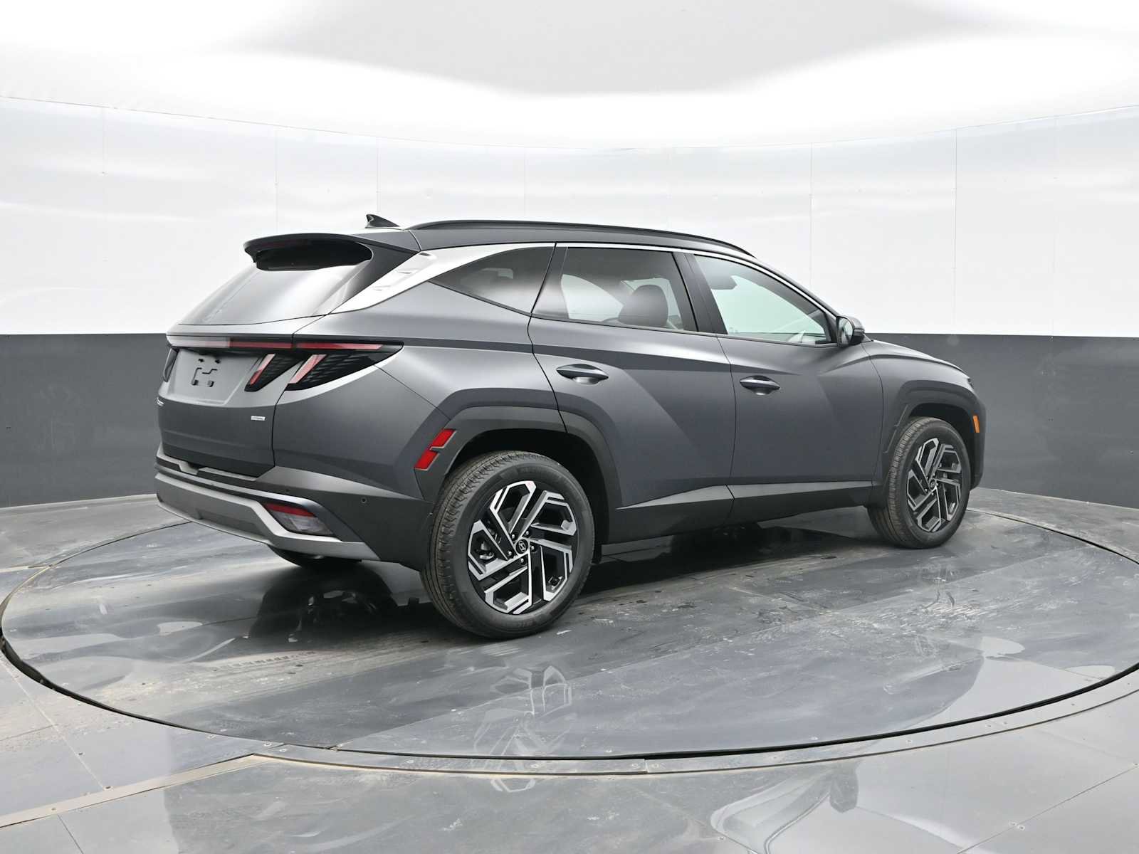 New 2026 Hyundai Tucson Limited image 8