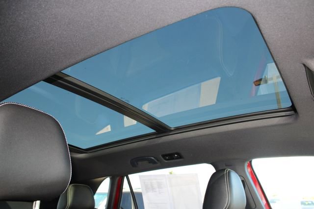 Used 2023 Volkswagen Atlas Cross Sport SE image 6