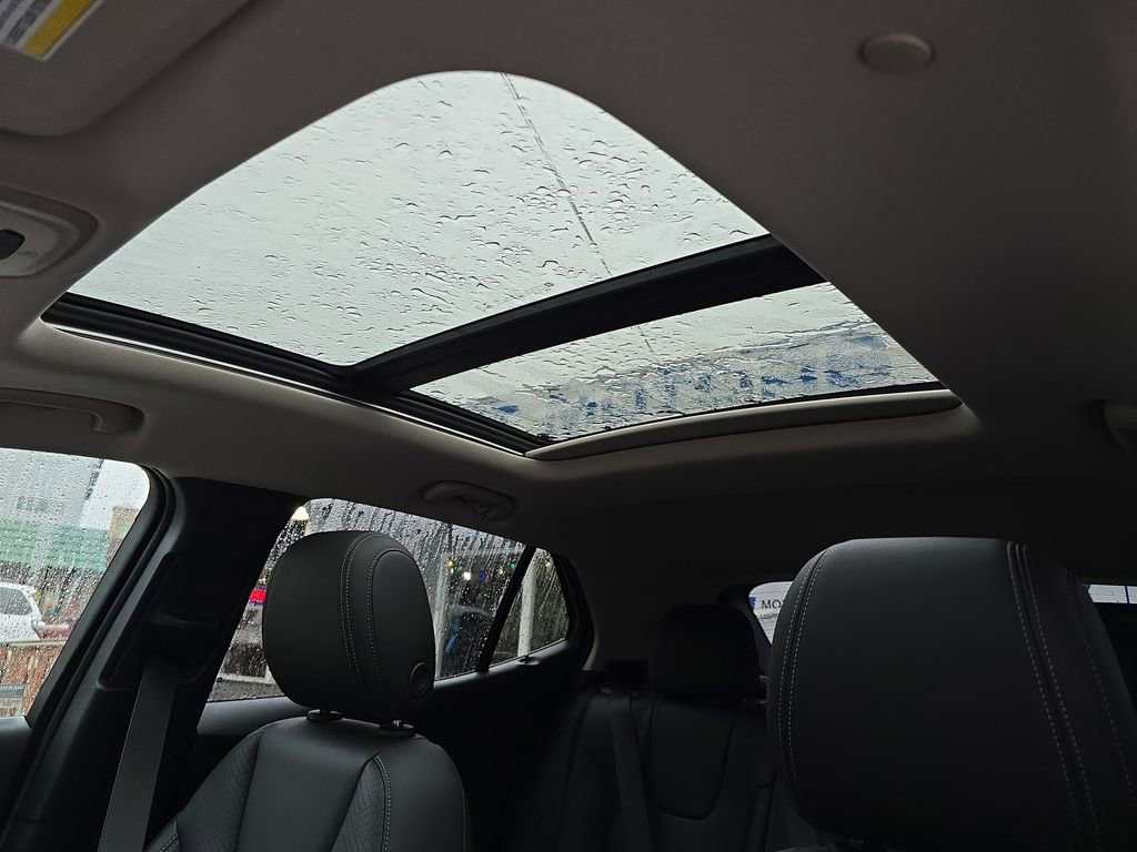 Used 2023 Buick Encore GX Essence w/ Experience Buick Package image 21