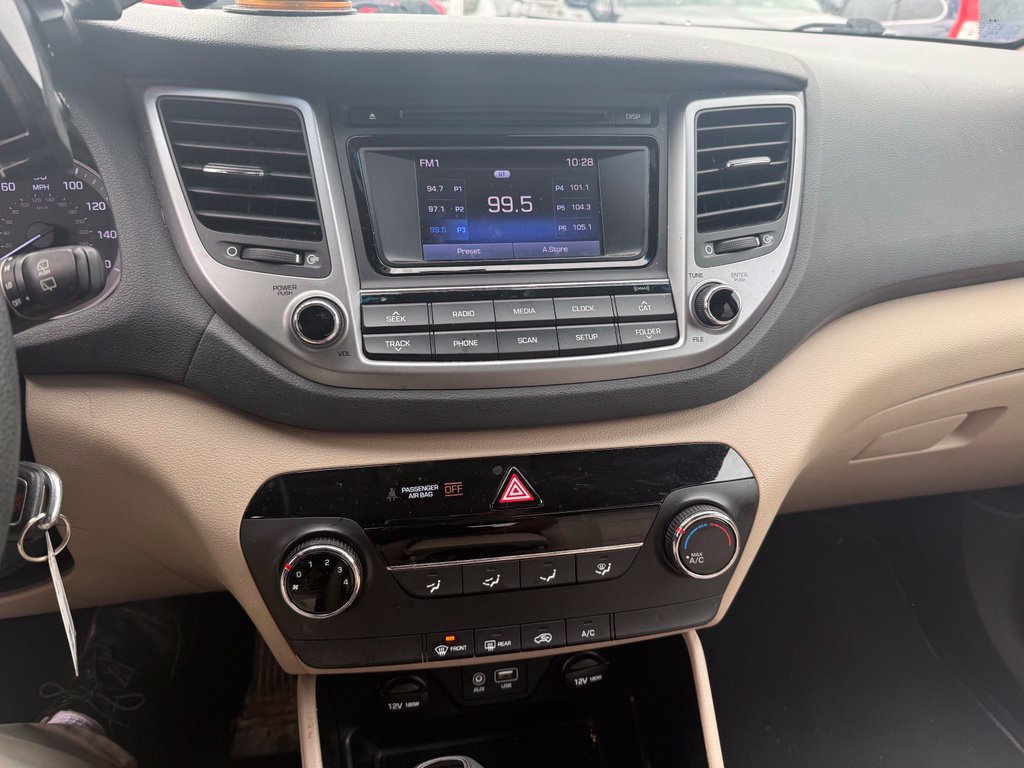 Used 2017 Hyundai Tucson SE FWD image 9
