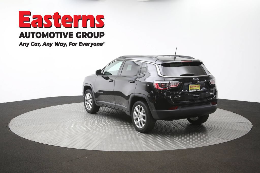 Used 2024 Jeep Compass Latitude AWD/4WD image 63