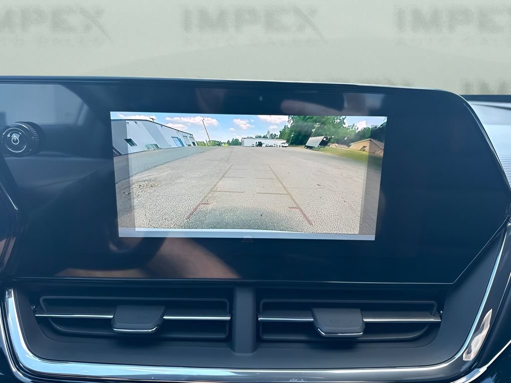 New 2026 Chevrolet Trax RS w/ Sunroof Package FWD image 19