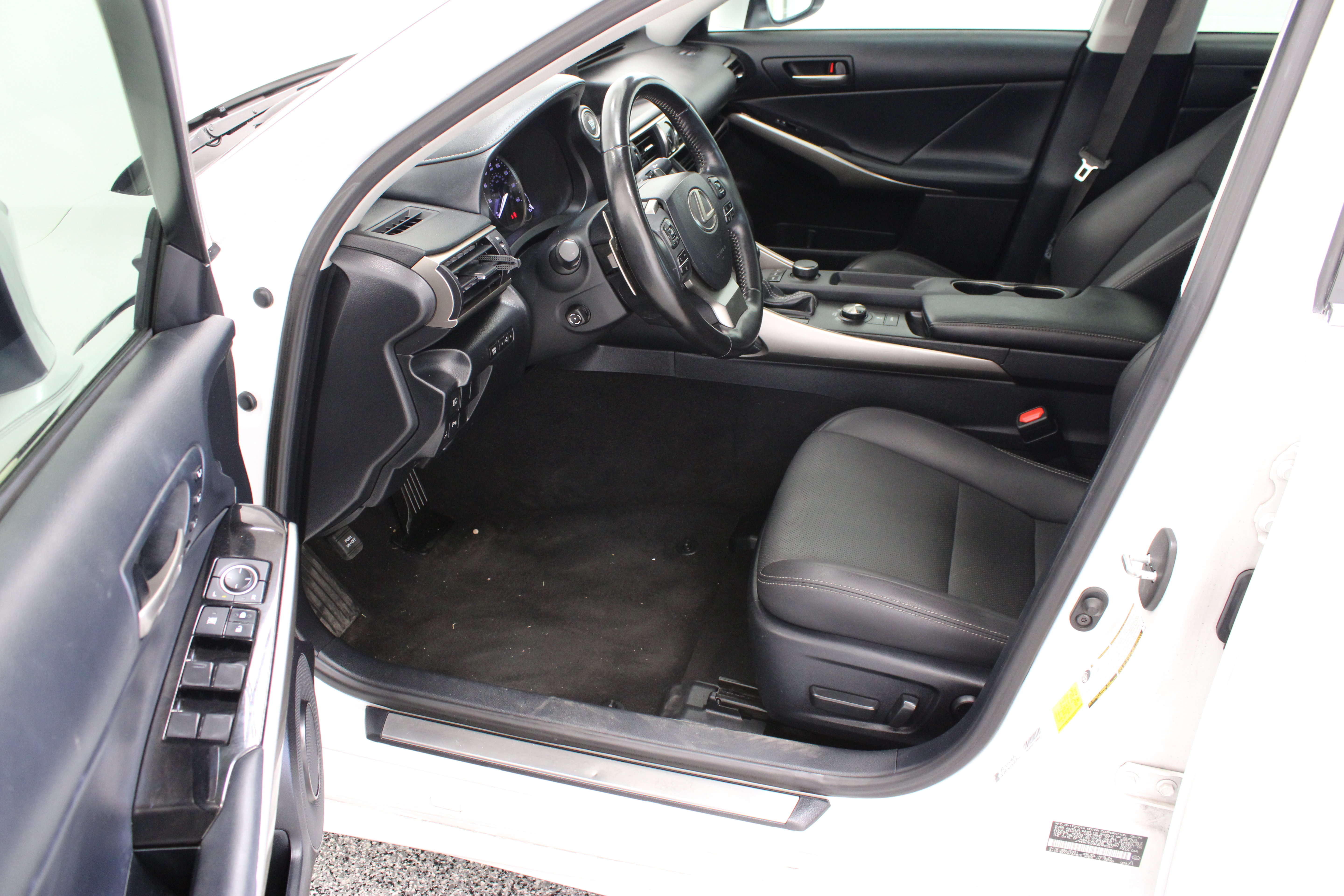 Used 2019 Lexus IS 300 w/ Premium Package RWD image 15