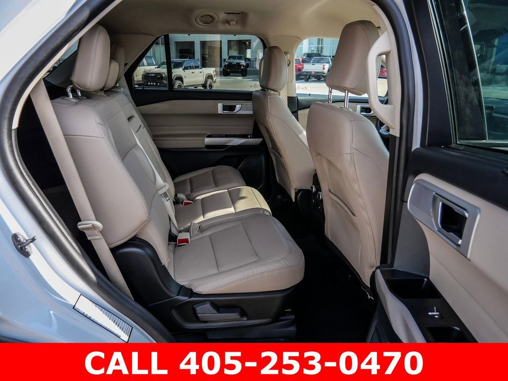 Used 2023 Ford Explorer Limited AWD/4WD image 20
