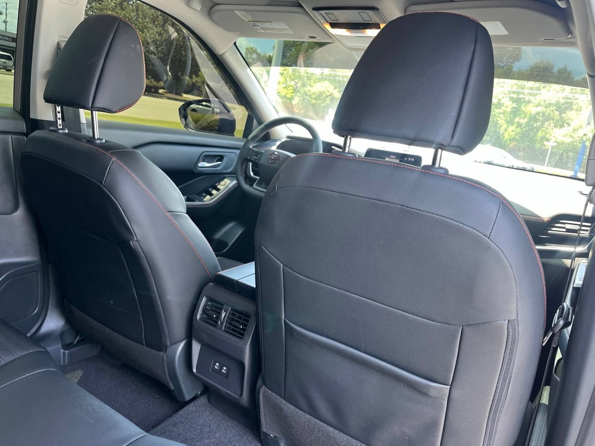 Used 2026 Nissan Rogue SV AWD/4WD image 37