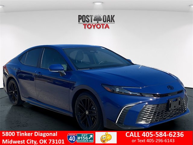 Used 2025 Toyota Camry XSE video 1