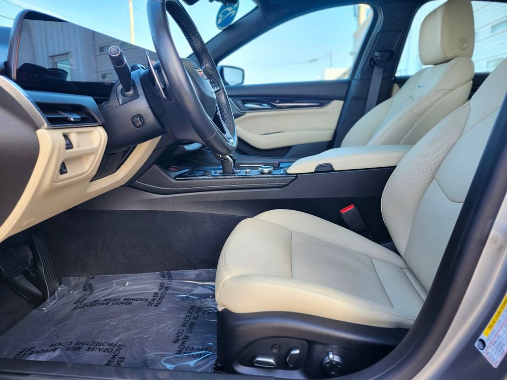 Used 2025 Cadillac CT5 Premium Luxury w/ Technology Package AWD/4WD image 16