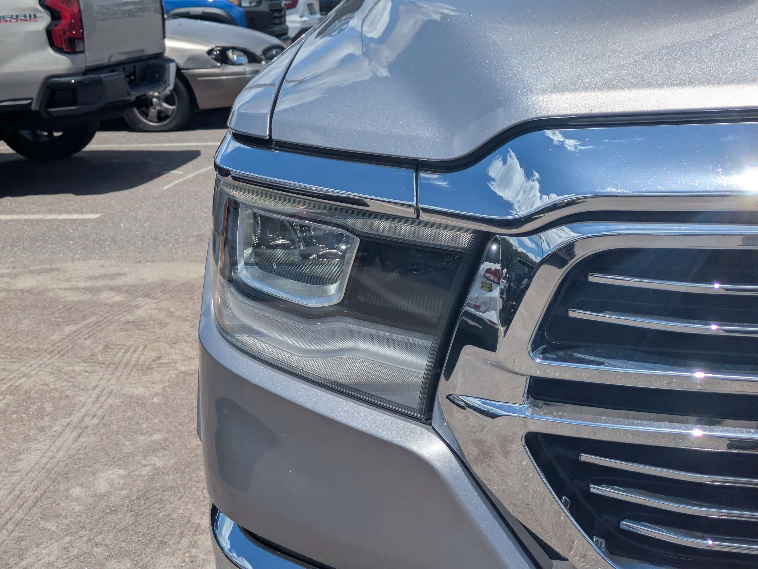 Used 2022 RAM 1500 Laramie AWD/4WD image 9