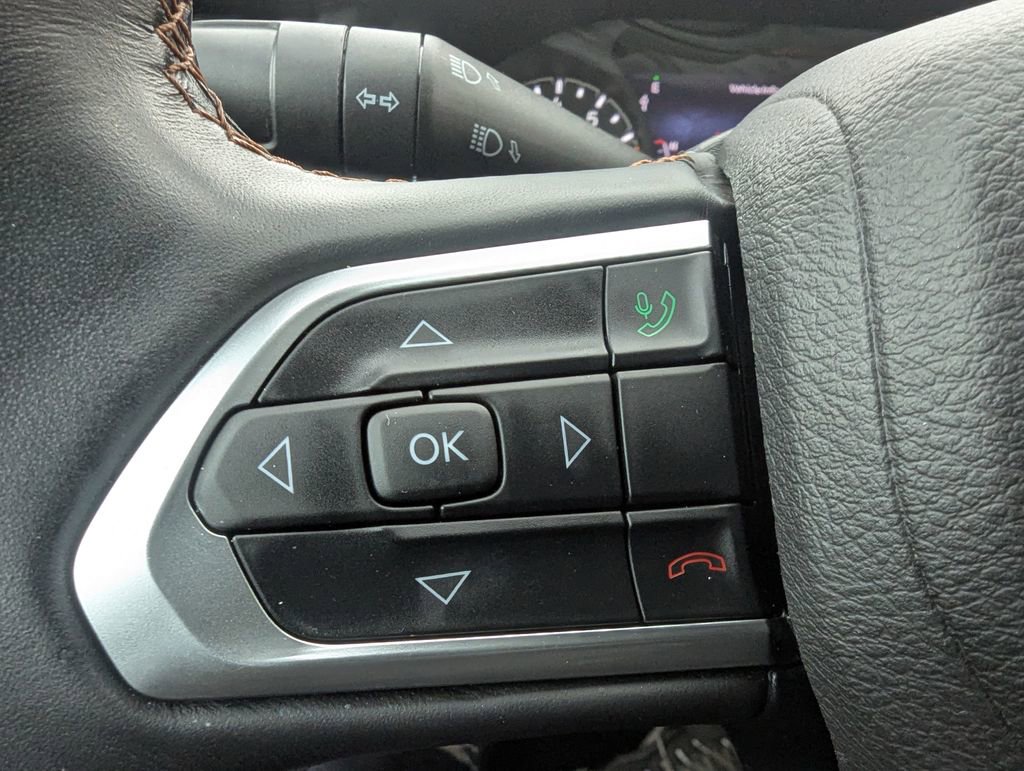 Used 2022 Jeep Compass Limited image 26