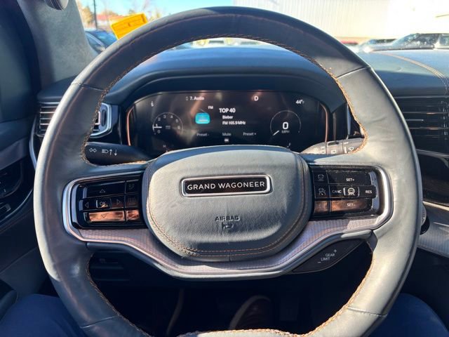Used 2022 Jeep Grand Wagoneer Series III w/ Rear Seat Video Group 1 AWD/4WD image 15