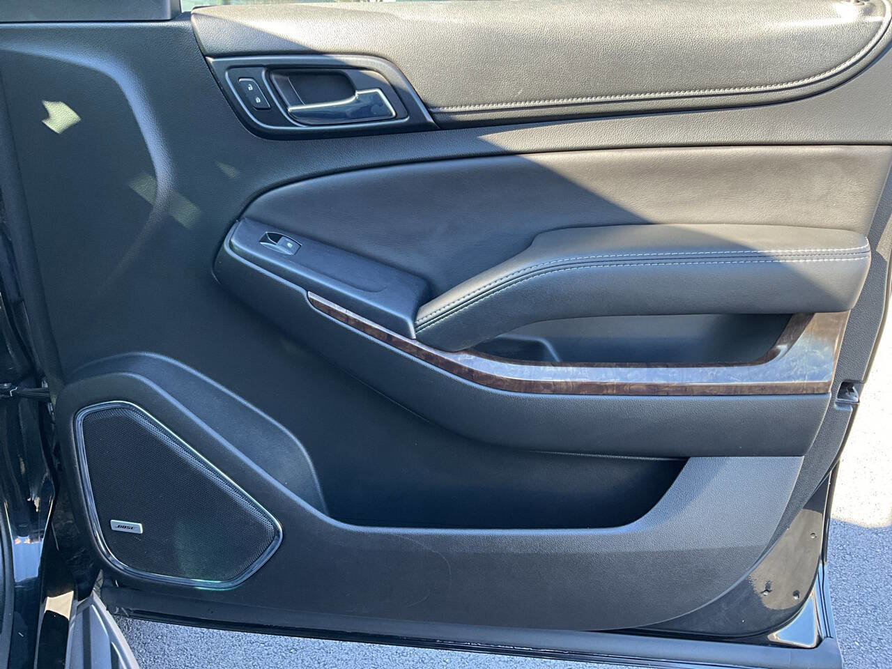 Used 2018 Chevrolet Tahoe LT image 30