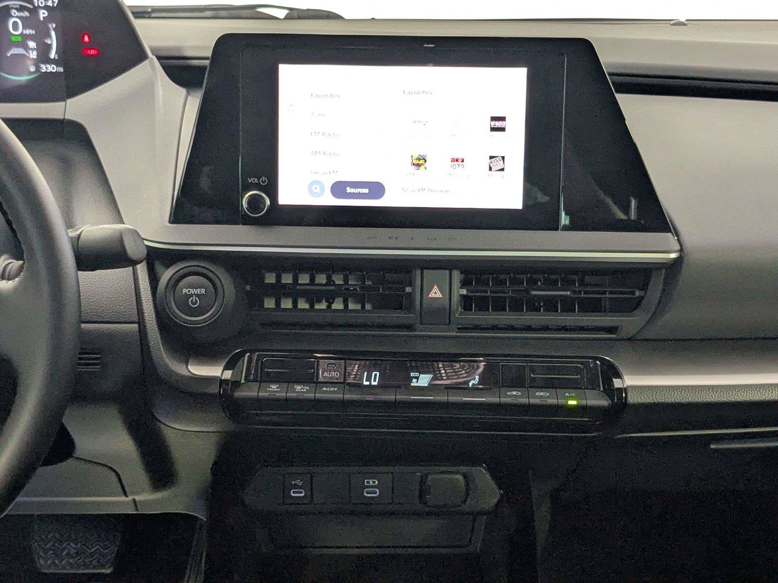 Certified 2025 Toyota Prius LE FWD image 40