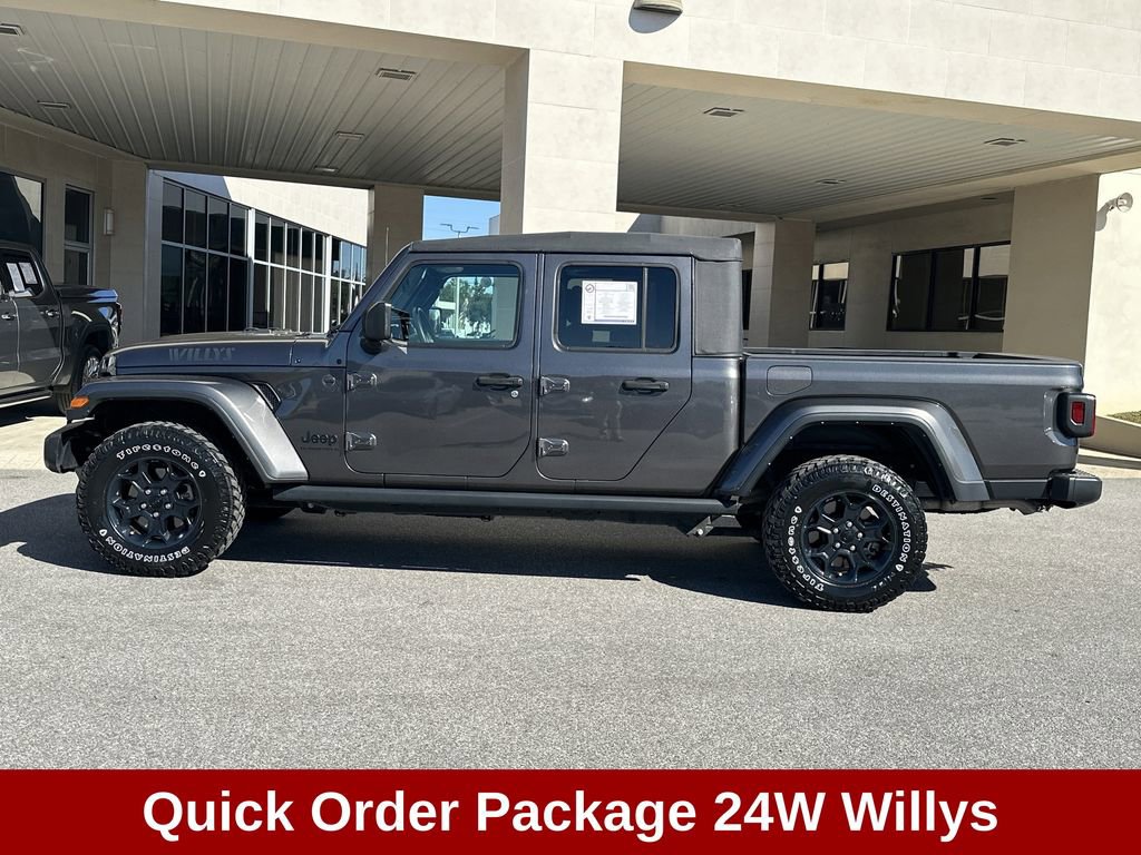 Used 2023 Jeep Gladiator Willys image 5