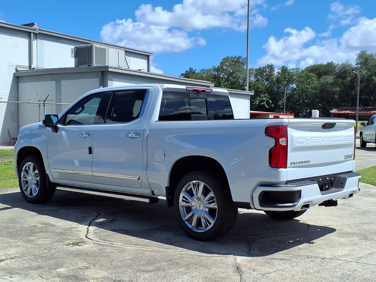 New 2026 Chevrolet Silverado 1500 High Country AWD/4WD image 23