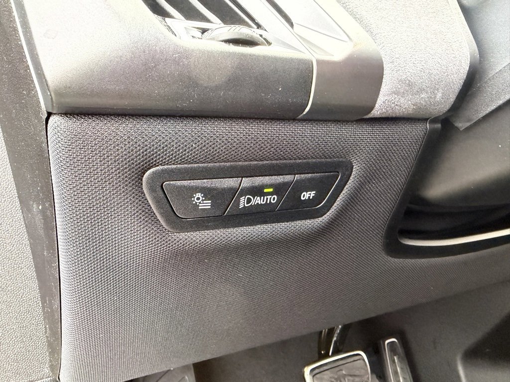 New 2026 BMW iX xDrive45 w/ M Sport Package image 28