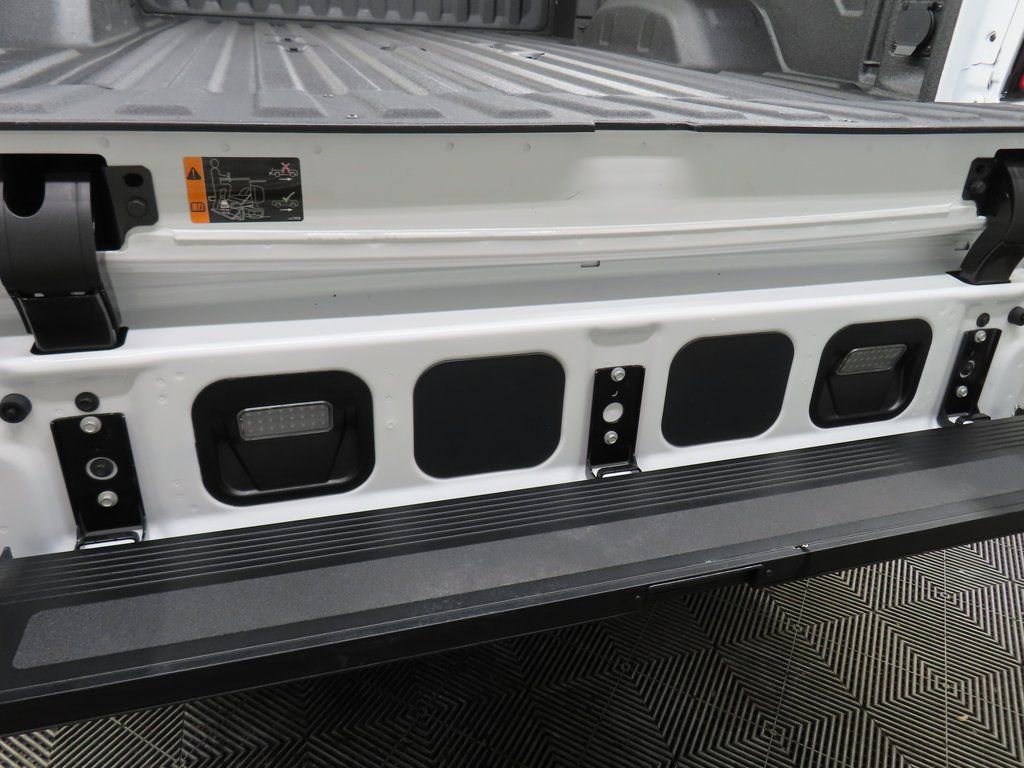 Used 2025 Chevrolet Silverado 2500 ZR2 w/ Technology Package image 48