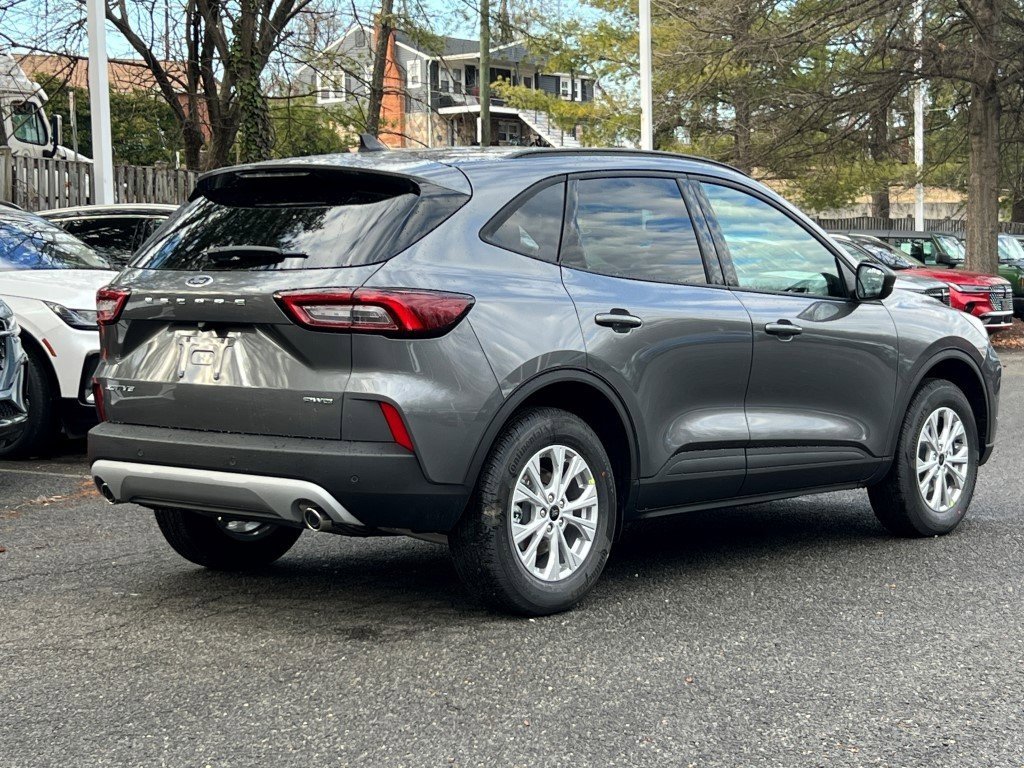 New 2026 Ford Escape Active w/ Active Premium Tech Pack AWD/4WD image 4