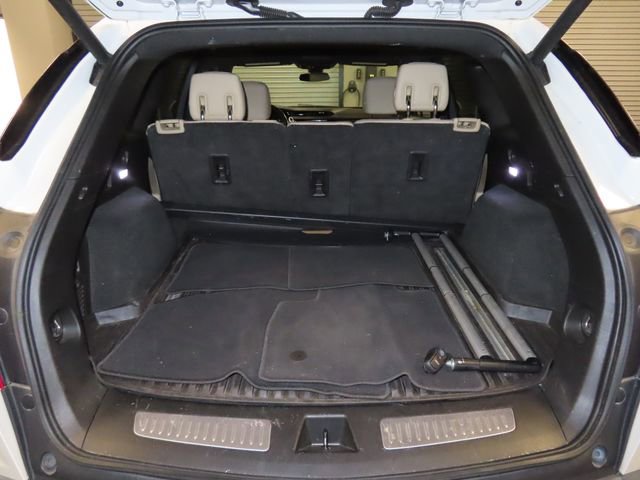 Used 2018 Cadillac XT5 Luxury w/ Driver Awareness Package image 23