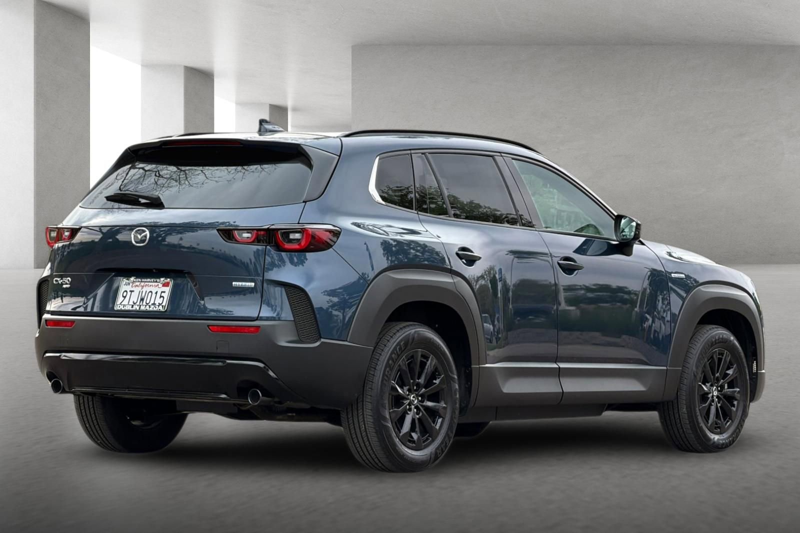 Certified 2025 MAZDA CX-50 AWD 2.5 Hybrid w/ Premium Pkg image 4