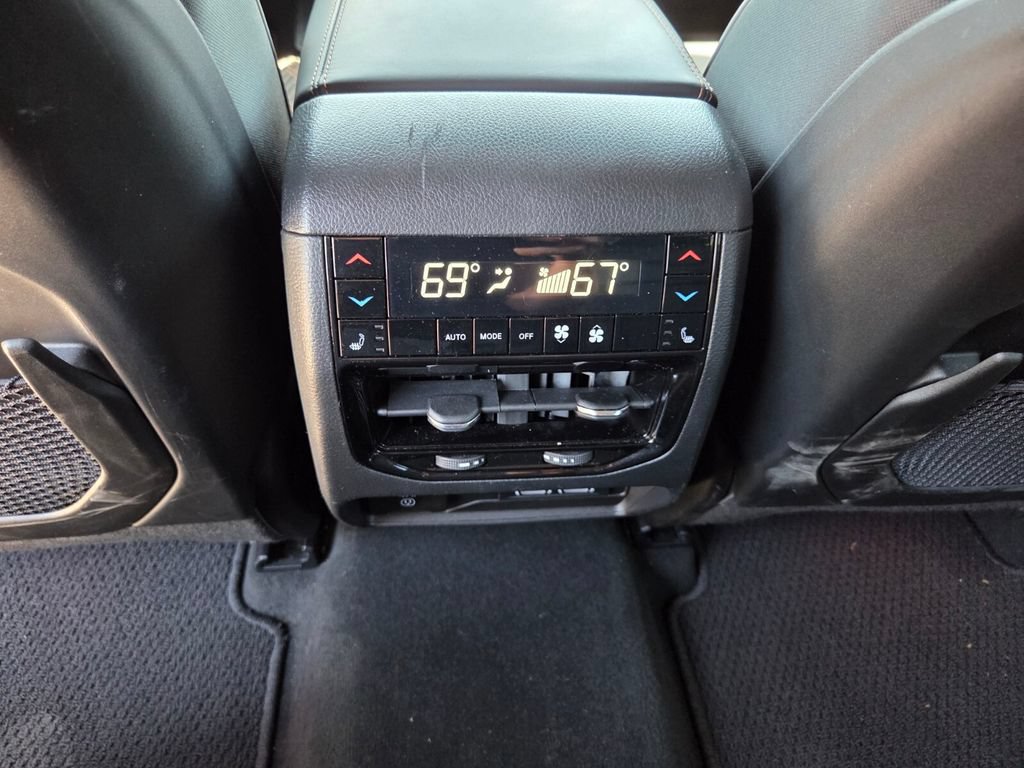 Used 2025 Jeep Grand Cherokee Summit AWD/4WD image 16