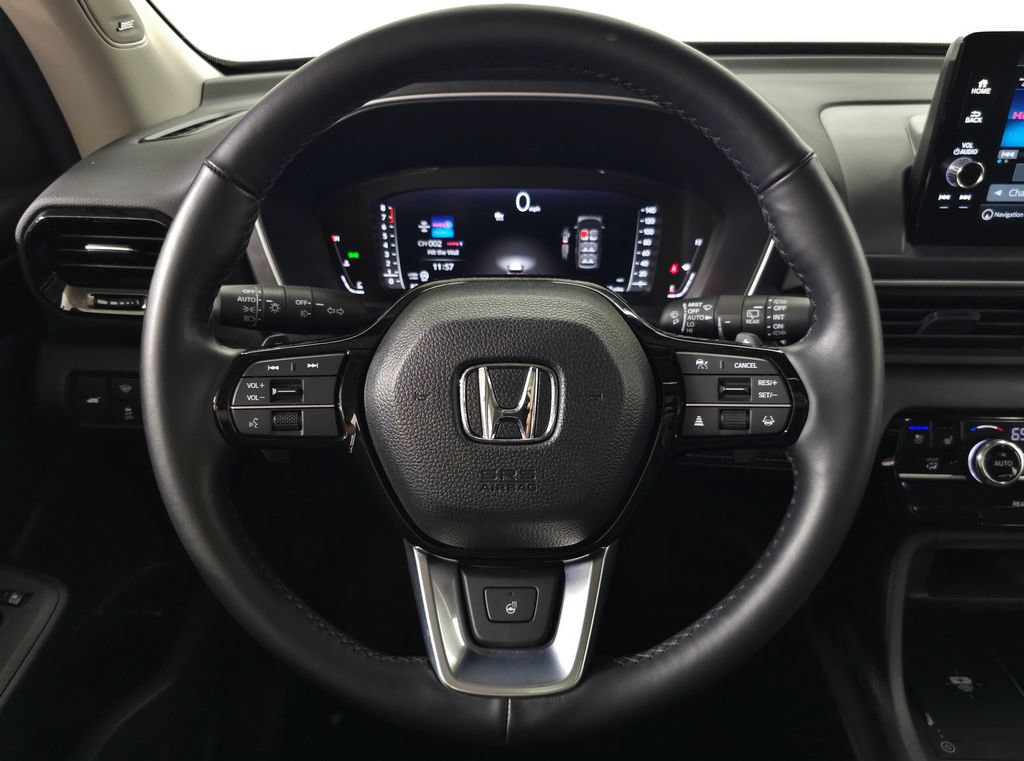 Used 2025 Honda Pilot Elite image 19