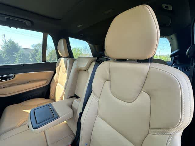 Used 2023 Volvo XC90 B6 Ultimate w/ Protection Package Premier AWD/4WD image 18