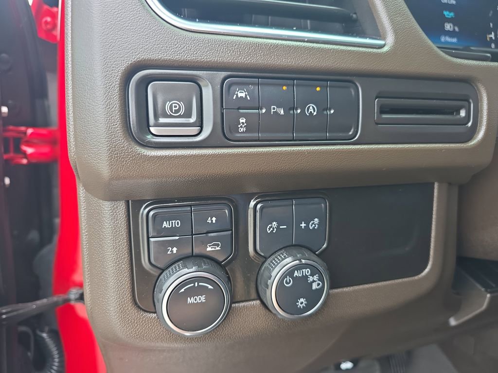 Used 2023 Chevrolet Tahoe LT AWD/4WD image 37
