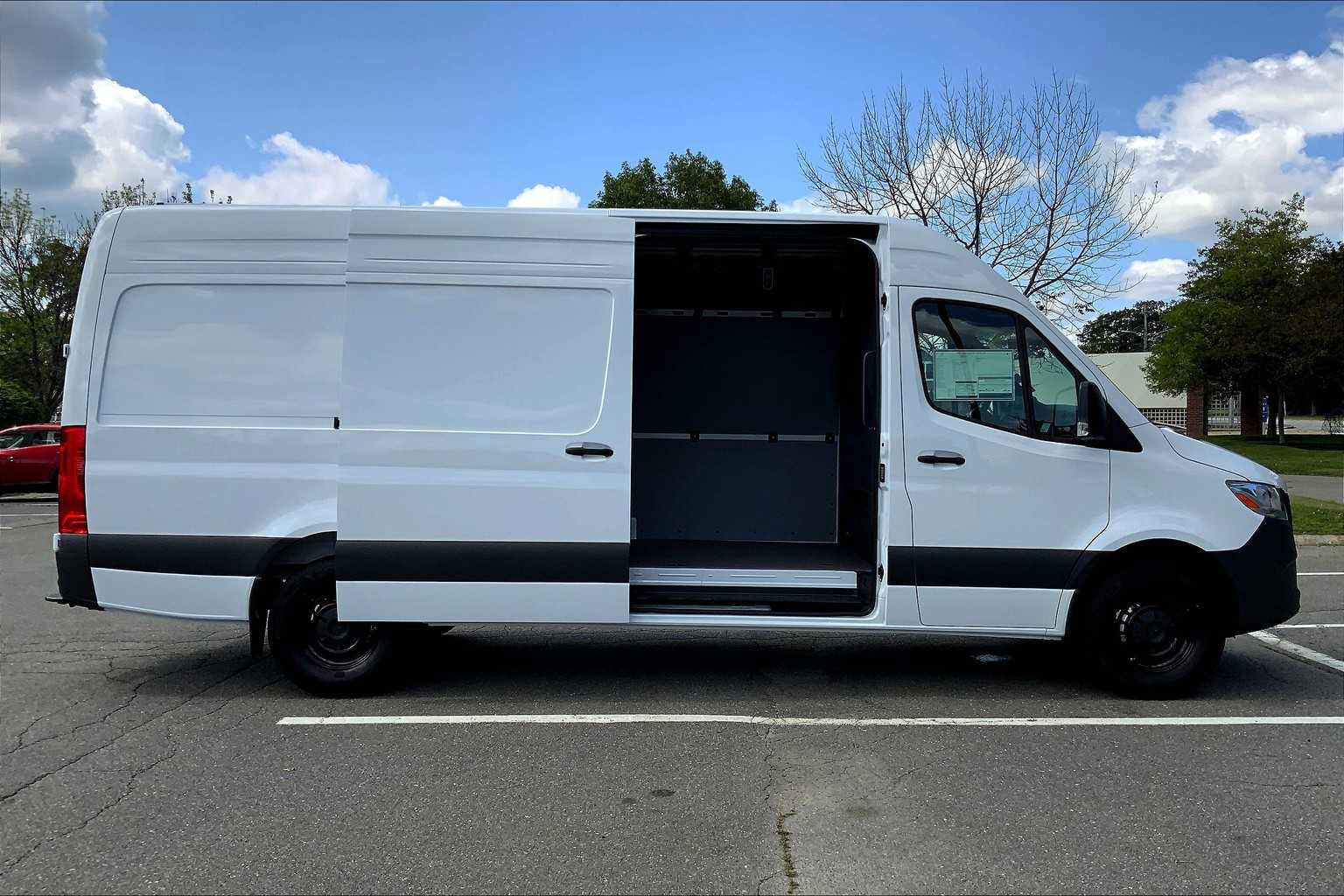 Certified 2025 Mercedes-Benz Sprinter 2500 image 25