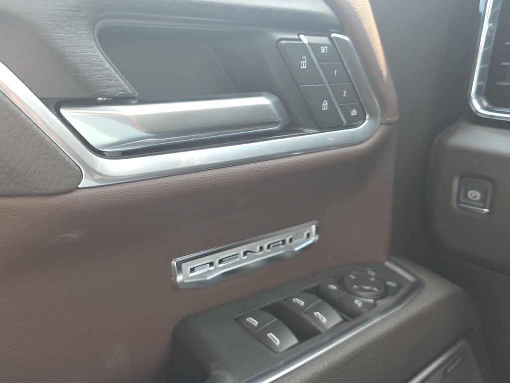 New 2026 GMC Sierra 1500 Denali w/ Technology Package AWD/4WD image 11