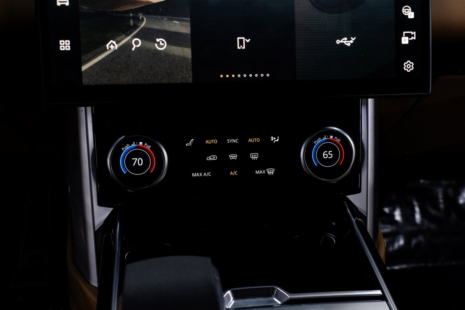 Used 2023 Land Rover Range Rover Autobiography image 35