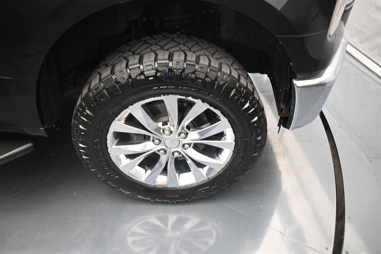 Used 2015 Ford F150 XLT w/ Equipment Group 302A Luxury AWD/4WD image 16